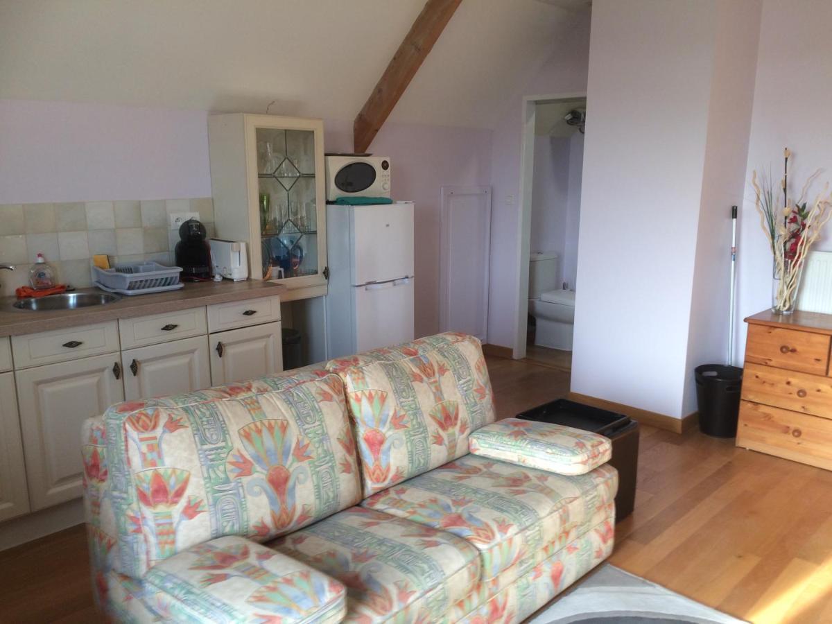 Les Petits Chenes Bed and Breakfast La Pellerine  Εξωτερικό φωτογραφία